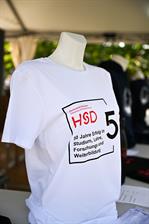 On 14 May 2022, Hochschule Düsseldorf – University of Applied Sciences (HSD) could finally celebrate its 50th anniversary – and the response exceeded everything all organisers had hoped for: Several thousand people came to celebrate during the day and well into the night, creating a unique atmosphere on campus and enjoying wonderful weather.